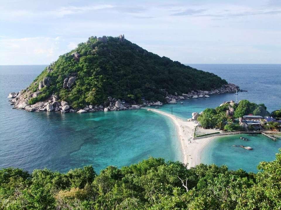 女友一生气喜欢把我全网拉黑，我想尽了办法才联系到她，她就给我机会把我拉回来。但她一生气又全部拉黑？